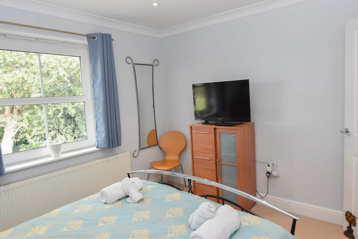 12A Solent Landing Direct Beach Access Bembridge Bagian luar foto