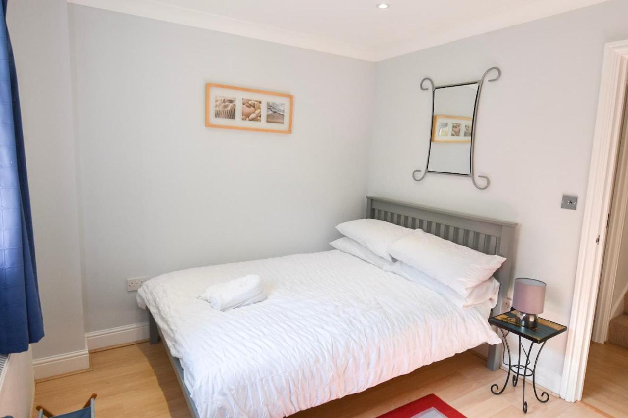 12A Solent Landing Direct Beach Access Bembridge Bagian luar foto