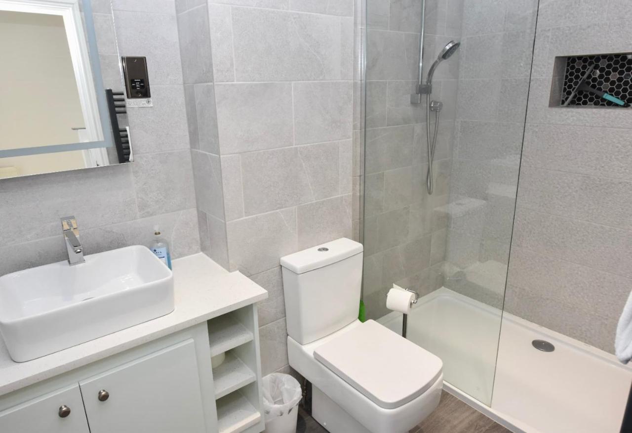 12A Solent Landing Direct Beach Access Bembridge Bagian luar foto