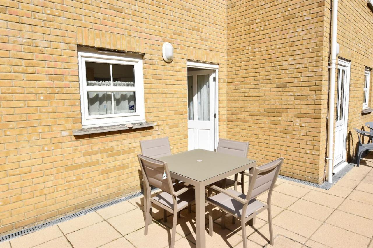 12A Solent Landing Direct Beach Access Bembridge Bagian luar foto